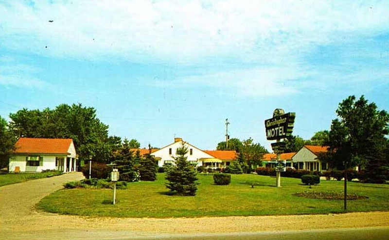 St. Cristopher Motel - Vintage Postcard (newer photo)